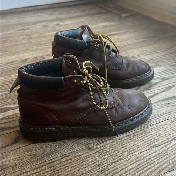 Dr. Martens® 939 Ben Six-Eye Core boot brown distressed worn in leather US 9 GUC - Picture 5 of 8